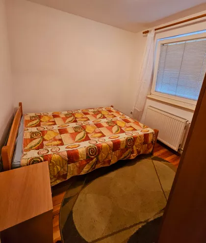 Majke Kujundžić | 4zida.rs