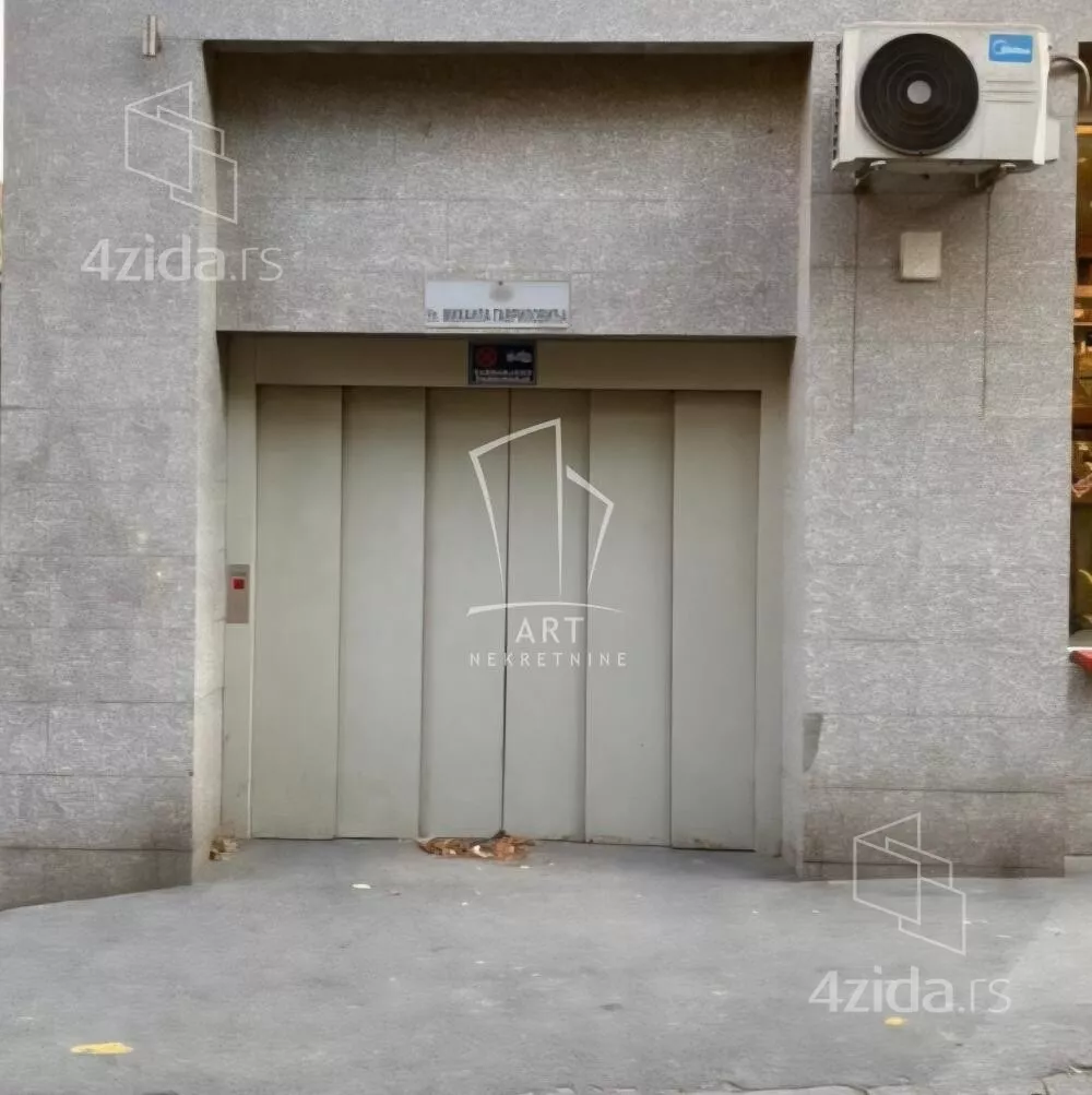 Garaža | 4zida