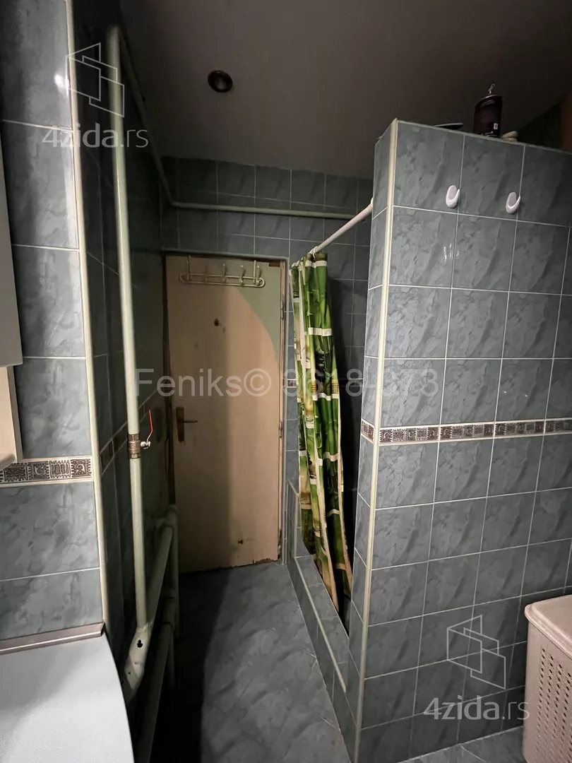 Šestosoban stan | 4zida