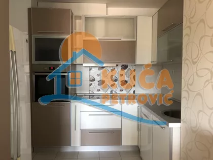 Bulevar Medijana | 4zida.rs