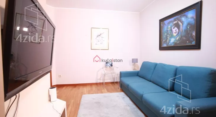 Petosoban stan | 4zida