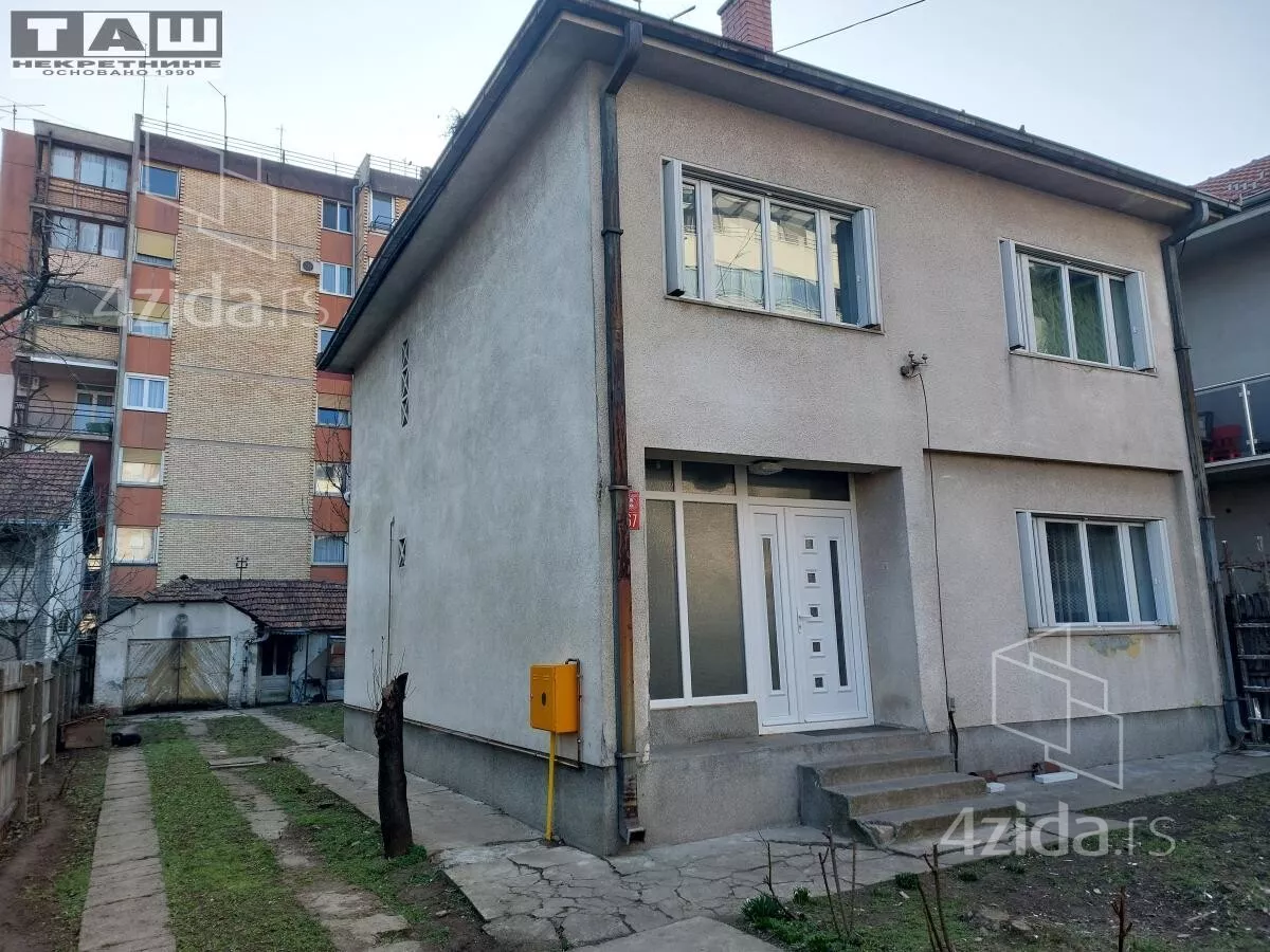 Kuća | 4zida
