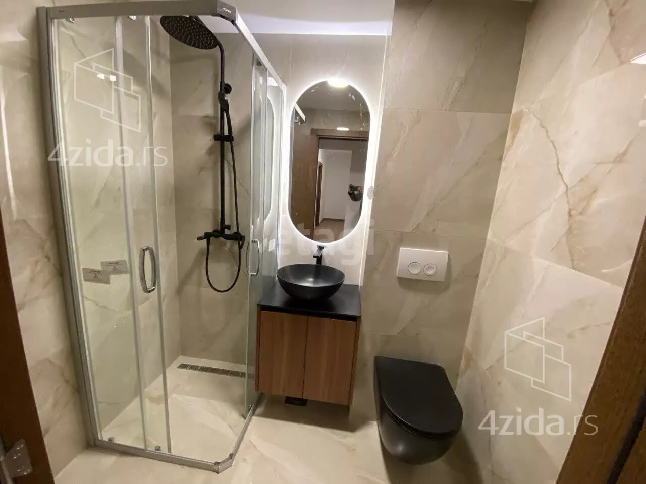 Petosoban stan | 4zida