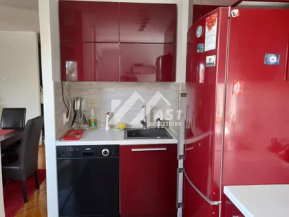 Balzakova | 4zida.rs