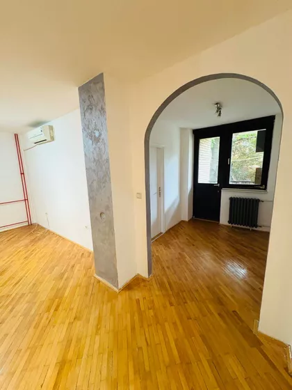 Šesnaestog Oktobra 20 | 4zida.rs