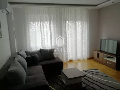 Bulevar Patrijarha Pavla (Somborski Bulevar) | 4zida.rs