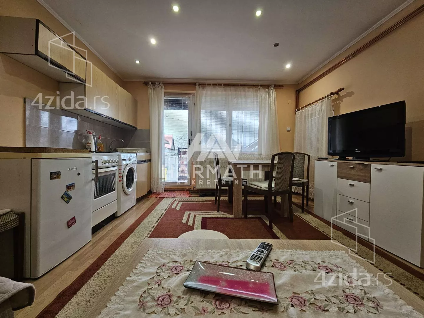 Dvoiposoban stan | 4zida