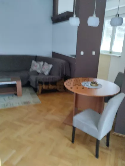 Prvomajska | 4zida.rs