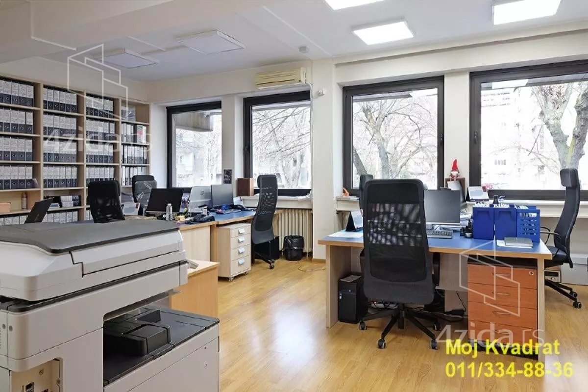 Poslovni prostor | 4zida