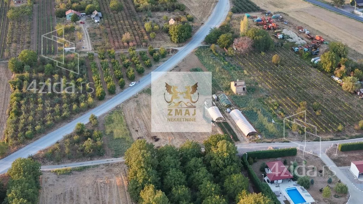 Plac | 4zida