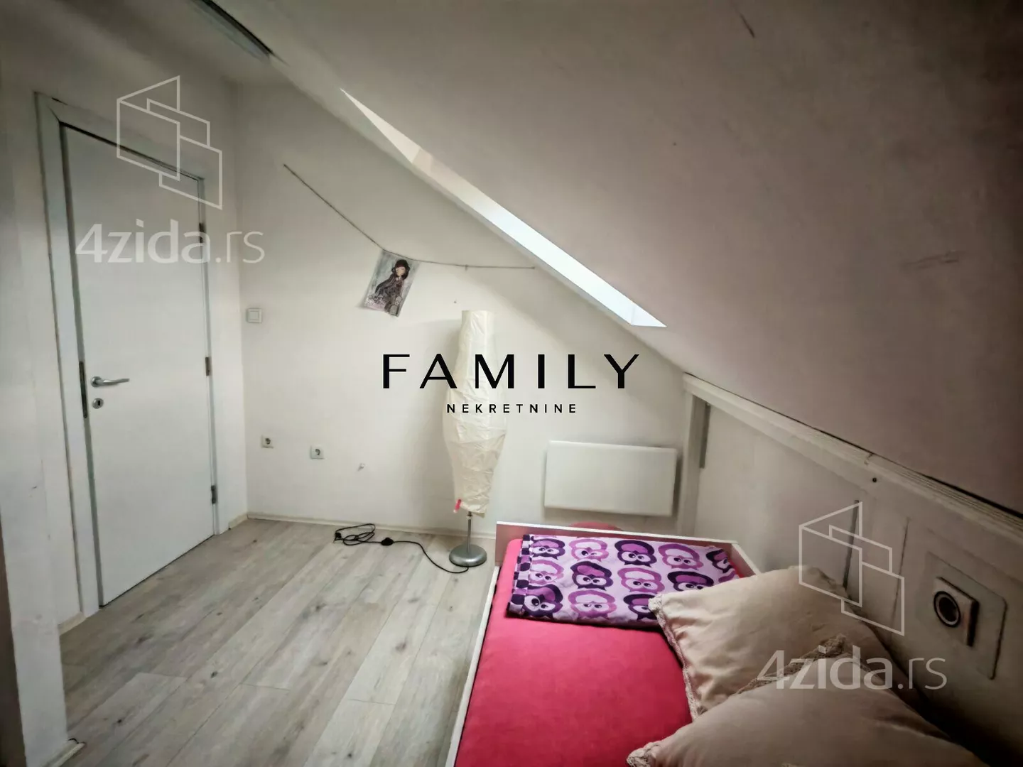 Petosoban stan | 4zida