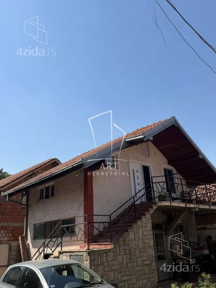 3-etažna kuća | 4zida