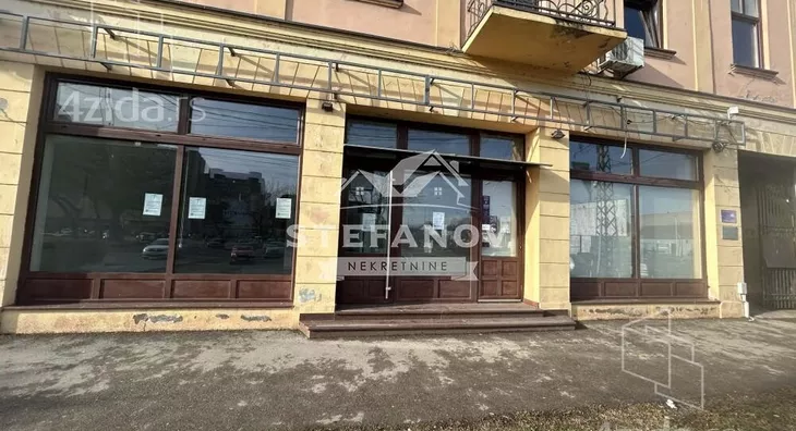 Poslovni prostor | 4zida