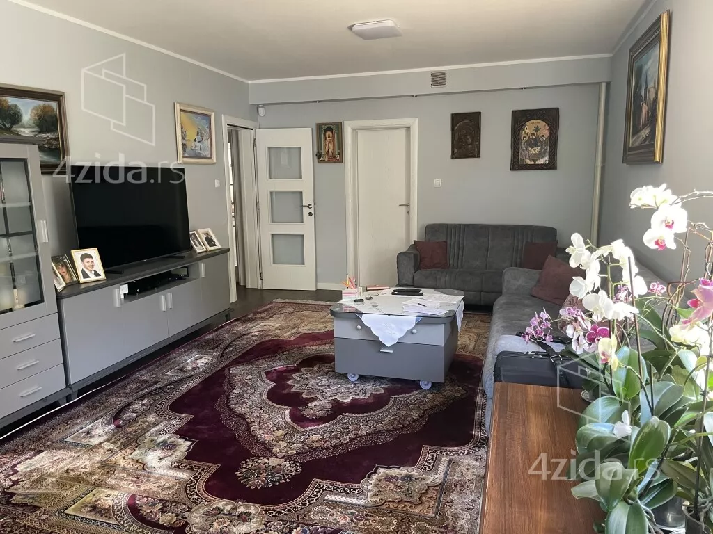 6-etažna kuća | 4zida