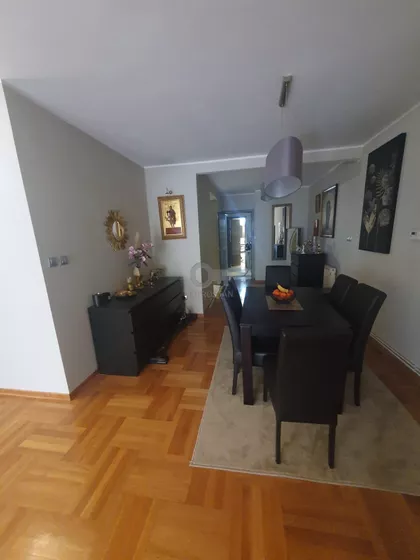 Petra Lekovića | 4zida.rs