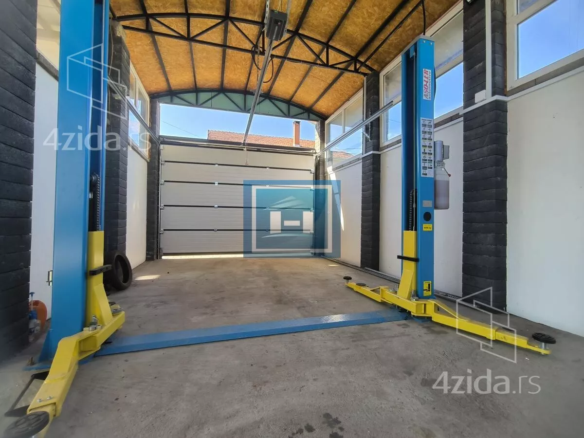 Garaža | 4zida