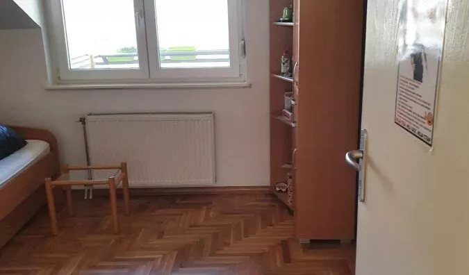 Šestosoban stan | 4zida