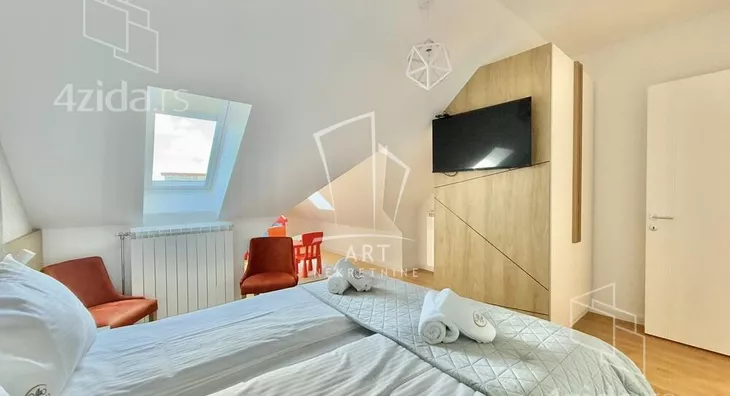 Četvoroiposoban stan | 4zida