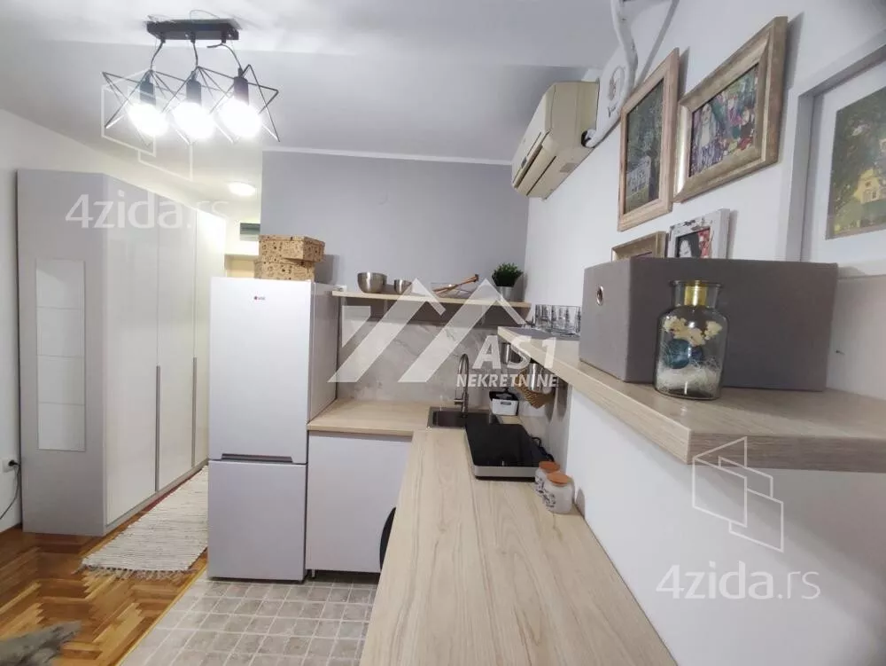 Garsonjera | 4zida