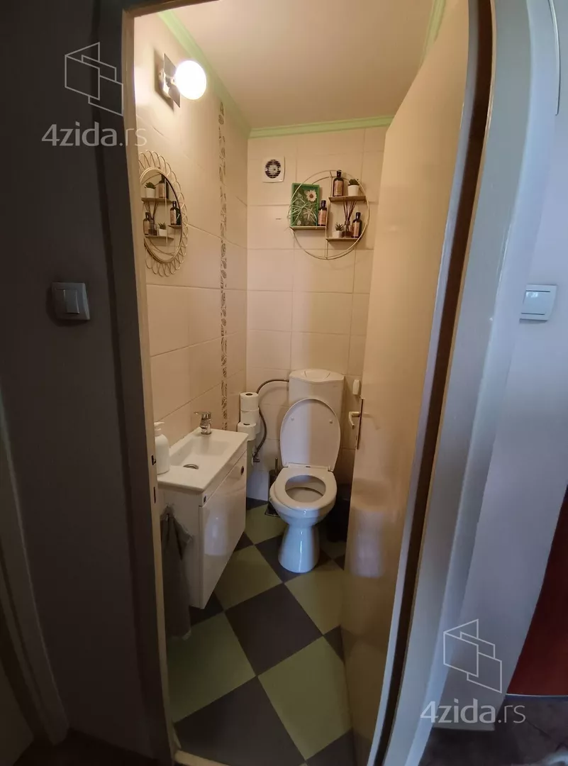 Troiposoban stan | 4zida