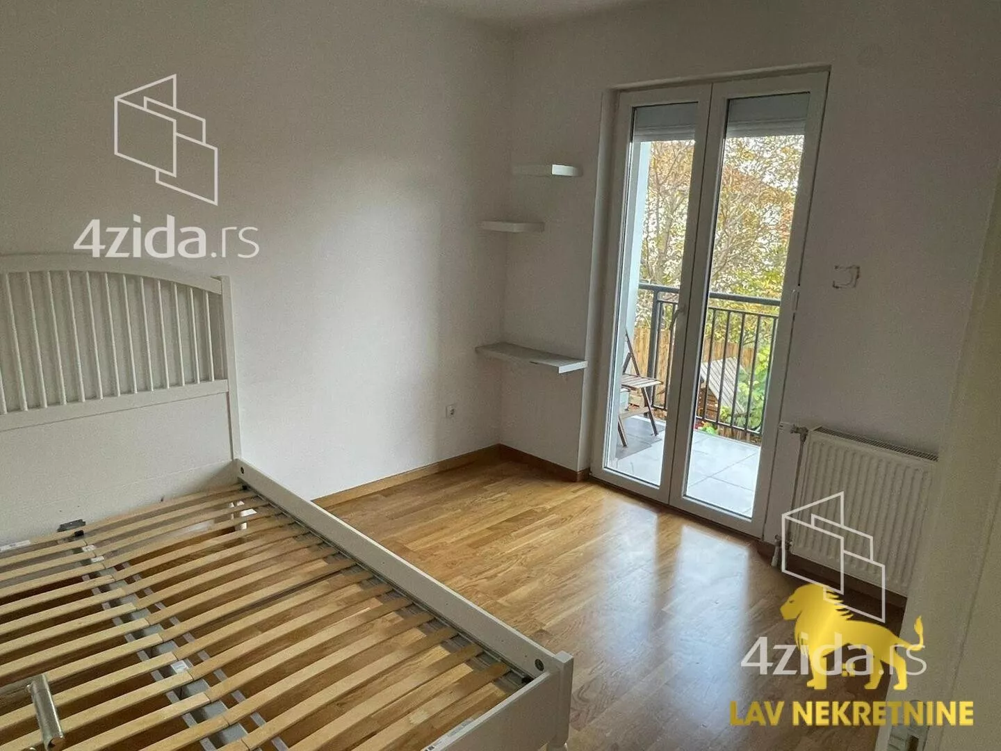 Troiposoban stan | 4zida