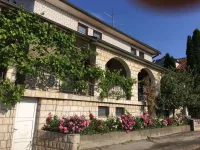 Lipov Gaj, Adice, Gradske lokacije, Novi Sad | 4zida.rs | 4zida.rs
