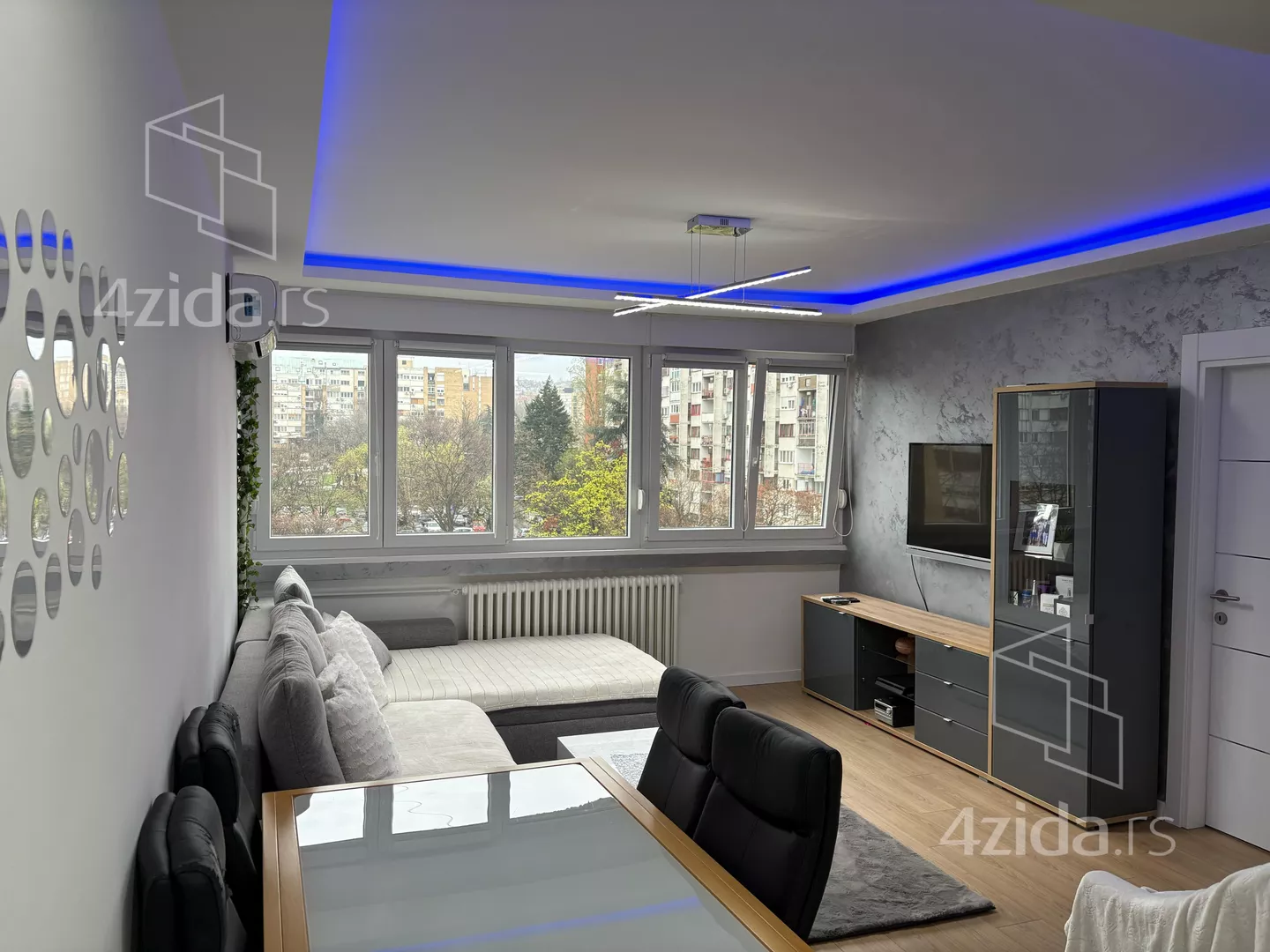 Dvoiposoban stan | 4zida
