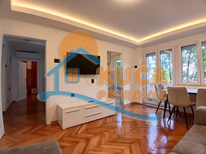 Orlovića Pavla | 4zida.rs