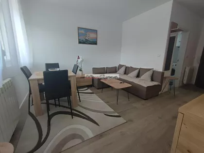 Železnik | 4zida.rs