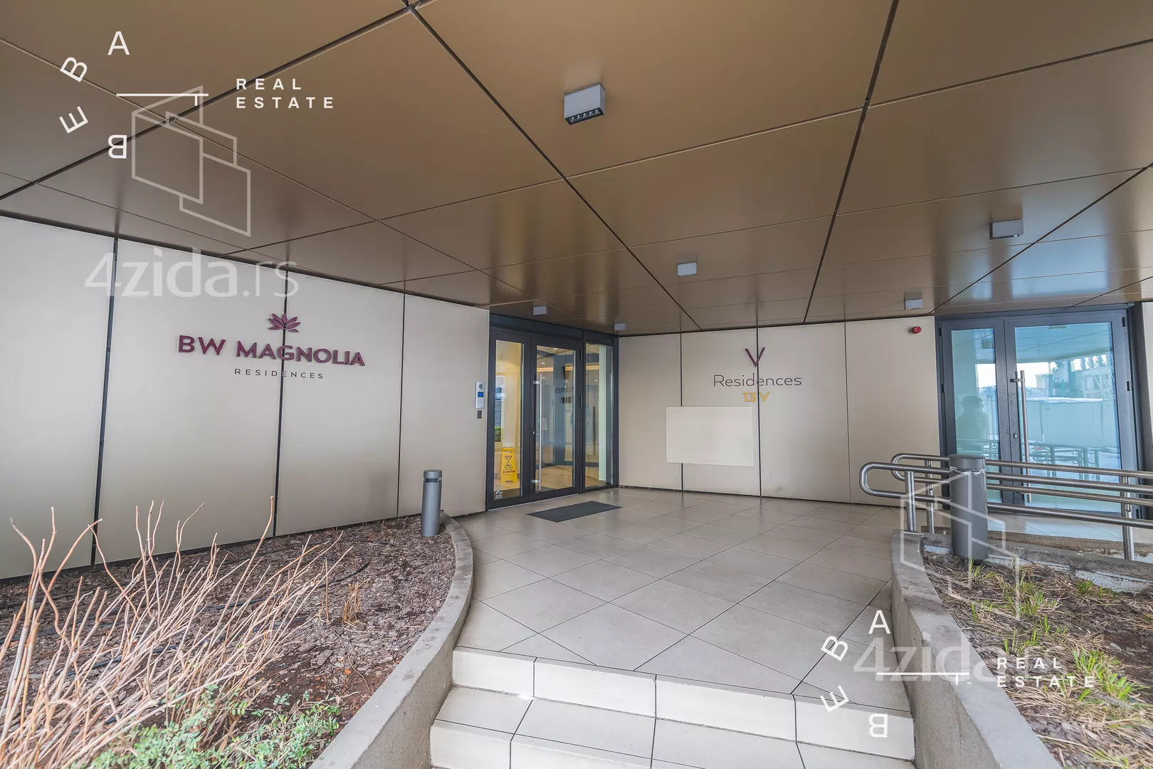 Petosoban stan | 4zida