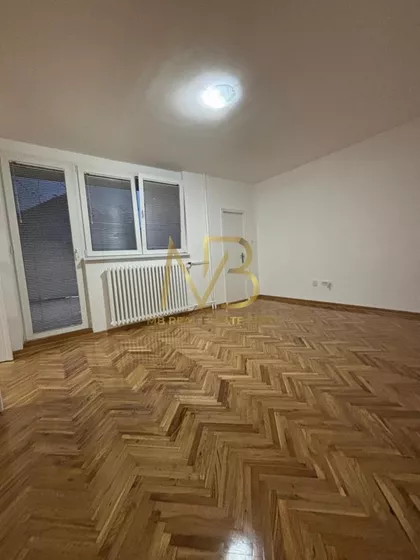 Banovo Brdo | 4zida.rs