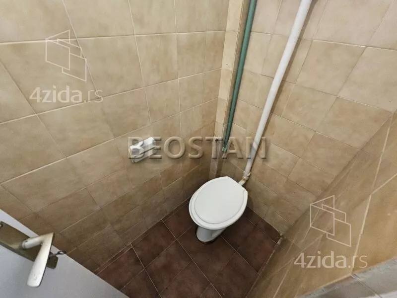 Lokal | 4zida