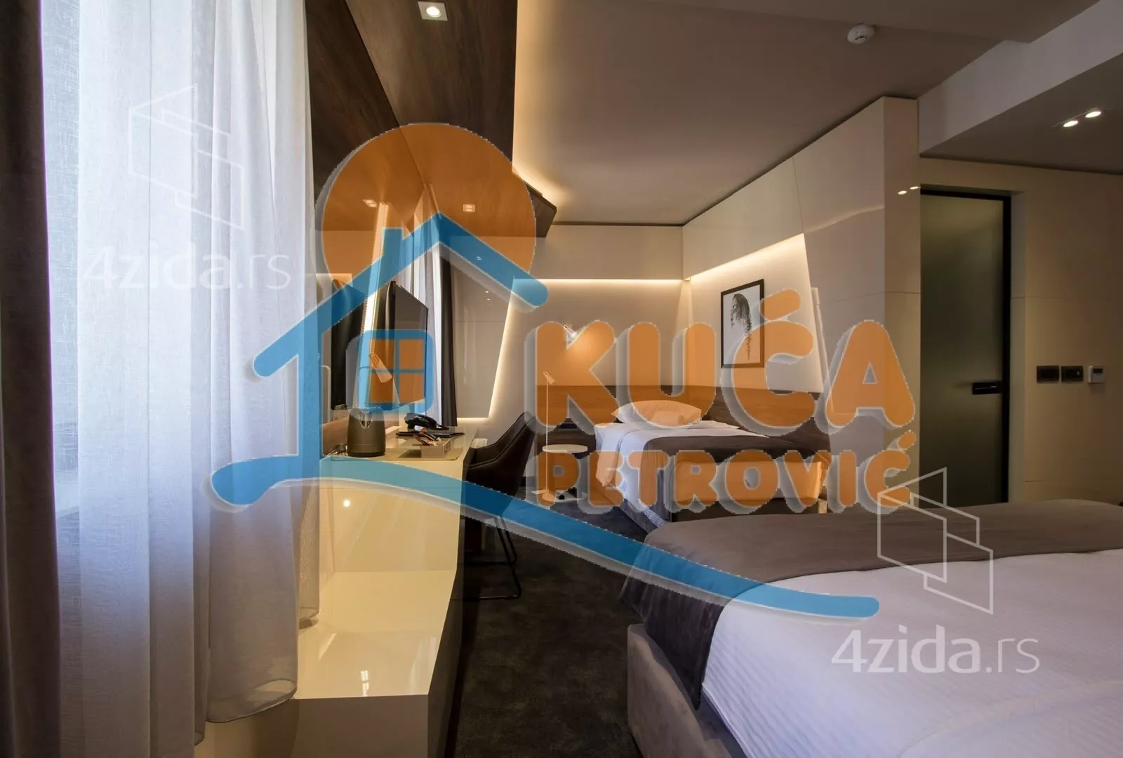 Lokal | 4zida