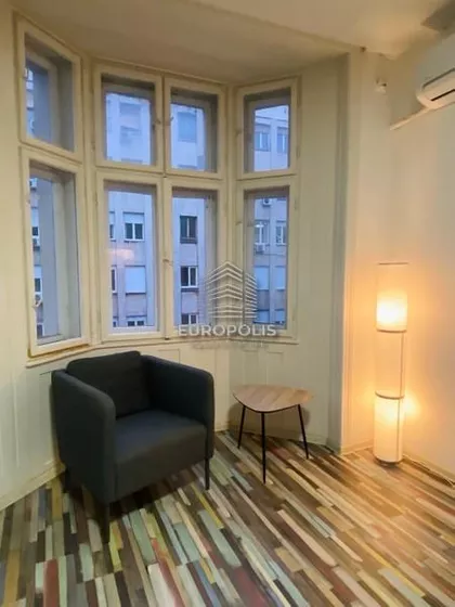 Trg Nikole Pašića | 4zida.rs