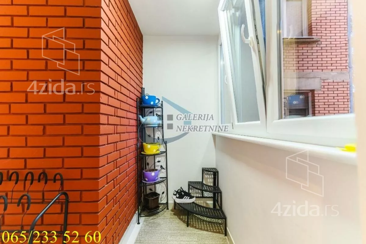 Troiposoban stan | 4zida