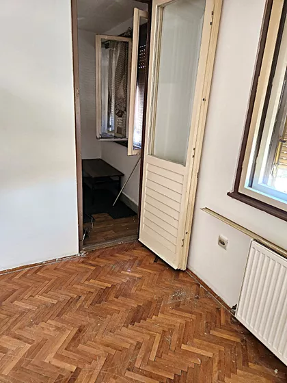 Škola Sveti Sava | 4zida.rs