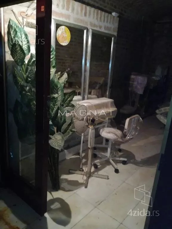 Lokal | 4zida