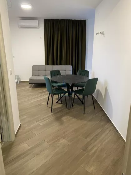 Surčinska | 4zida.rs