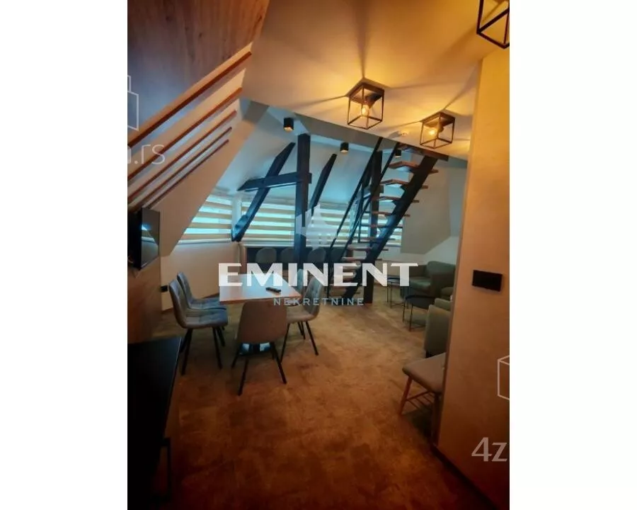 Šestosoban stan | 4zida