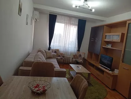 Trg Kralja Aleksandra Ujedinitelja | 4zida.rs
