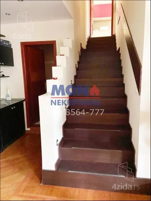 Šestosoban stan | 4zida