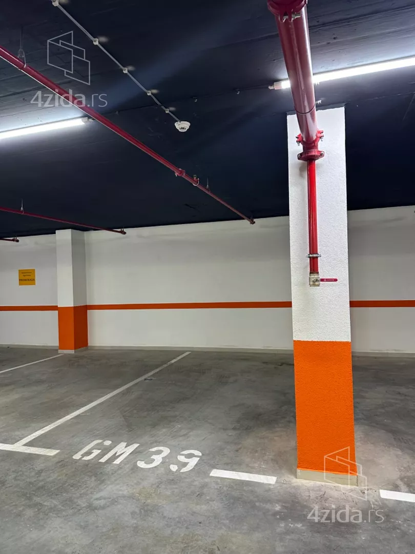 Parking | 4zida