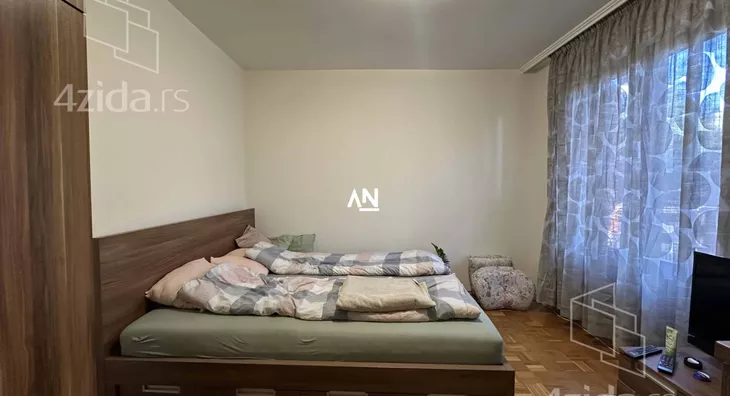 4-etažna kuća | 4zida