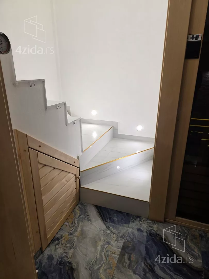 Turistički objekat | 4zida