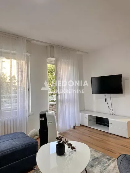 Bulevar Milutina Milankovića | 4zida.rs