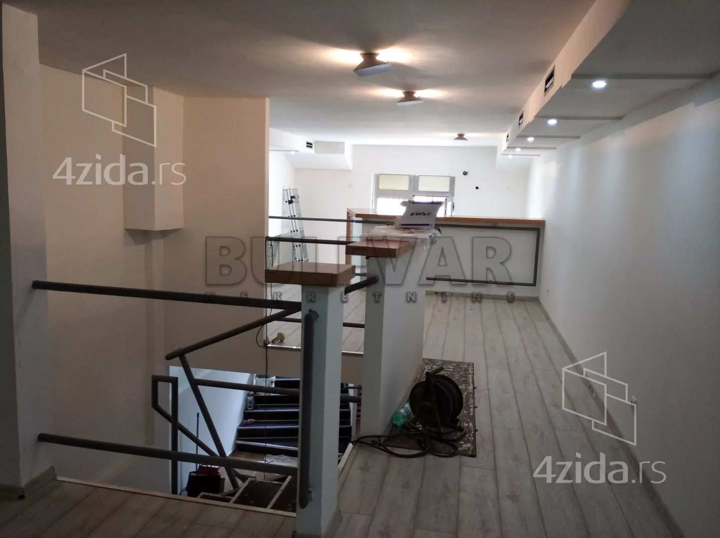 Lokal | 4zida