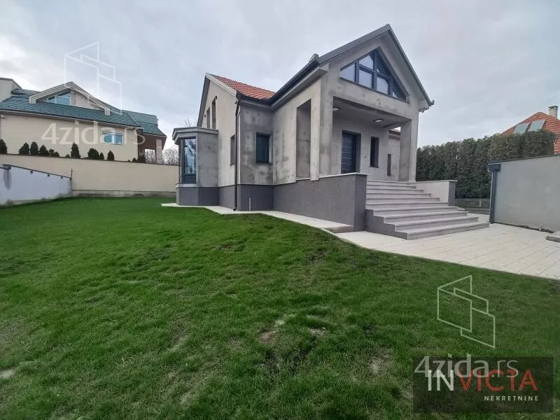 Kuća | 4zida