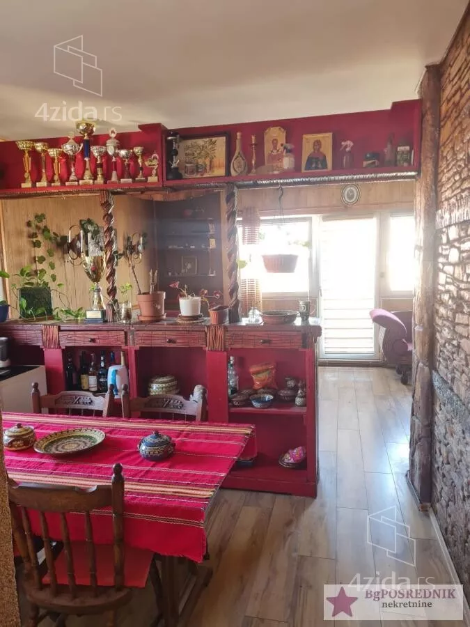 Četvorosoban stan | 4zida