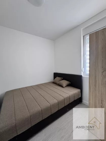 Novi Banovci | 4zida.rs