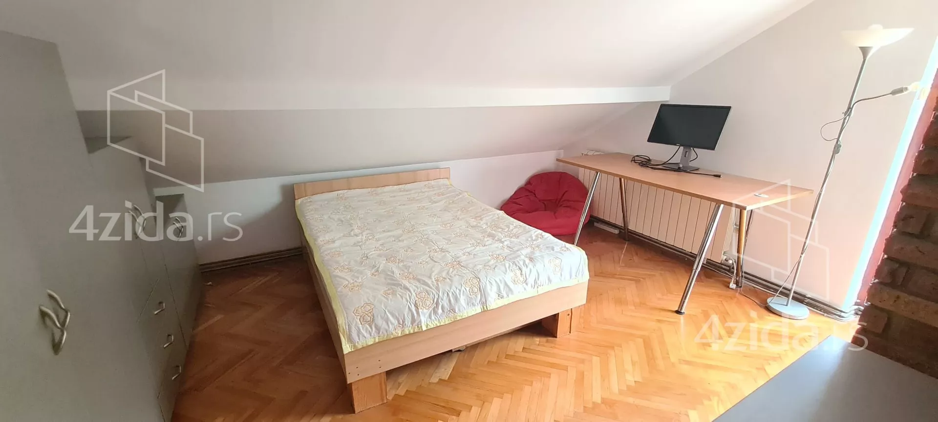 Petosoban stan | 4zida